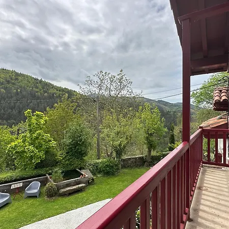 Rurales Aginaga Aparthotel 3*