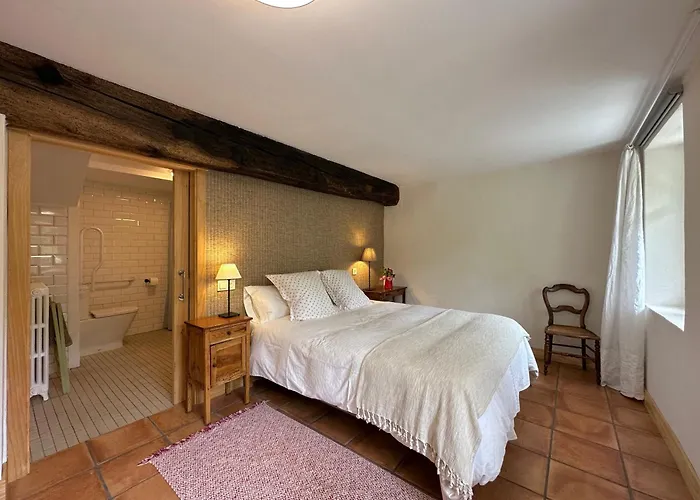 Rurales Aginaga Aparthotel 3*