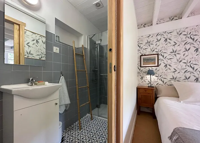 Rurales Aginaga Aparthotel 3*