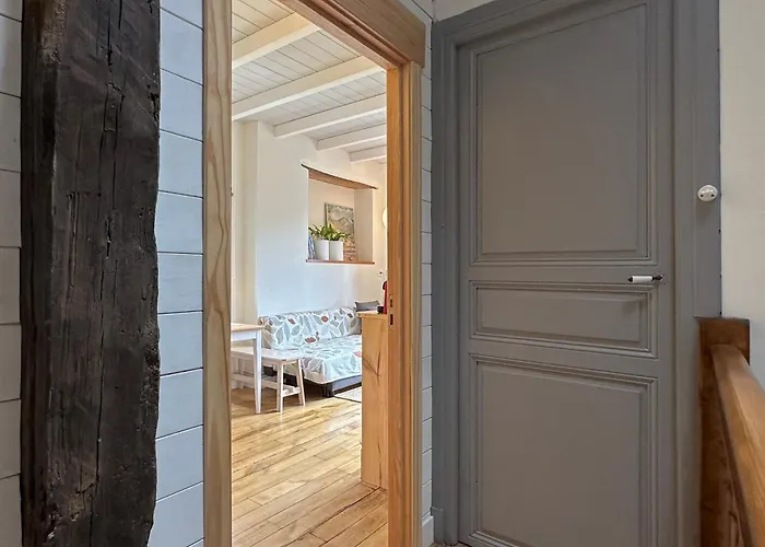 Rurales Aginaga Aparthotel 3*