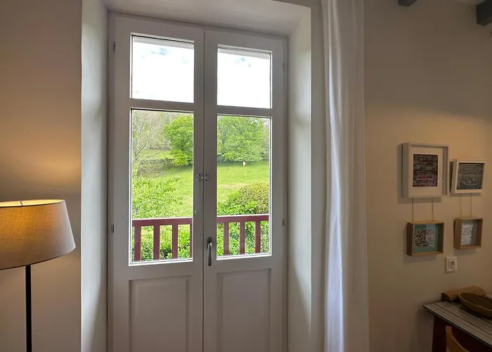 Rurales Aginaga Aparthotel Irun