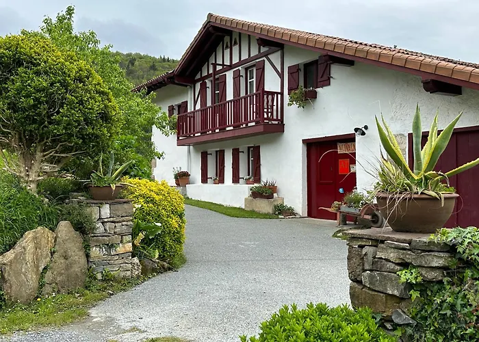 Rurales Aginaga Aparthotel Irun