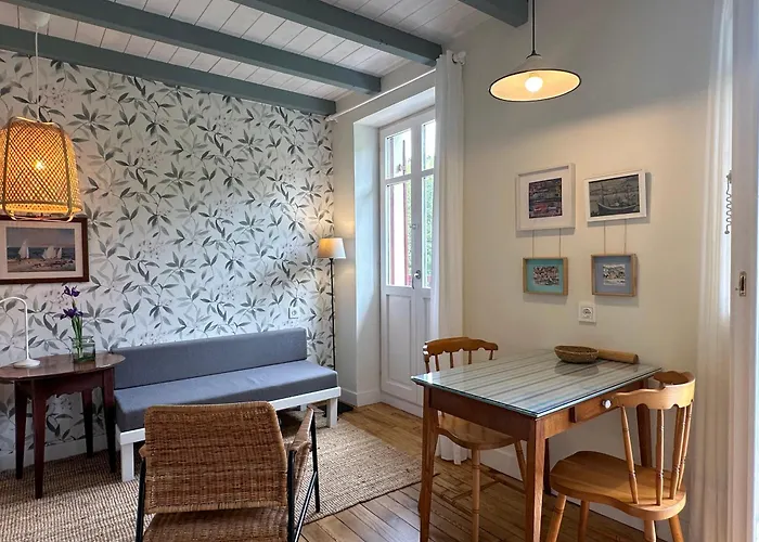 Aparthotel Rurales Aginaga 3*